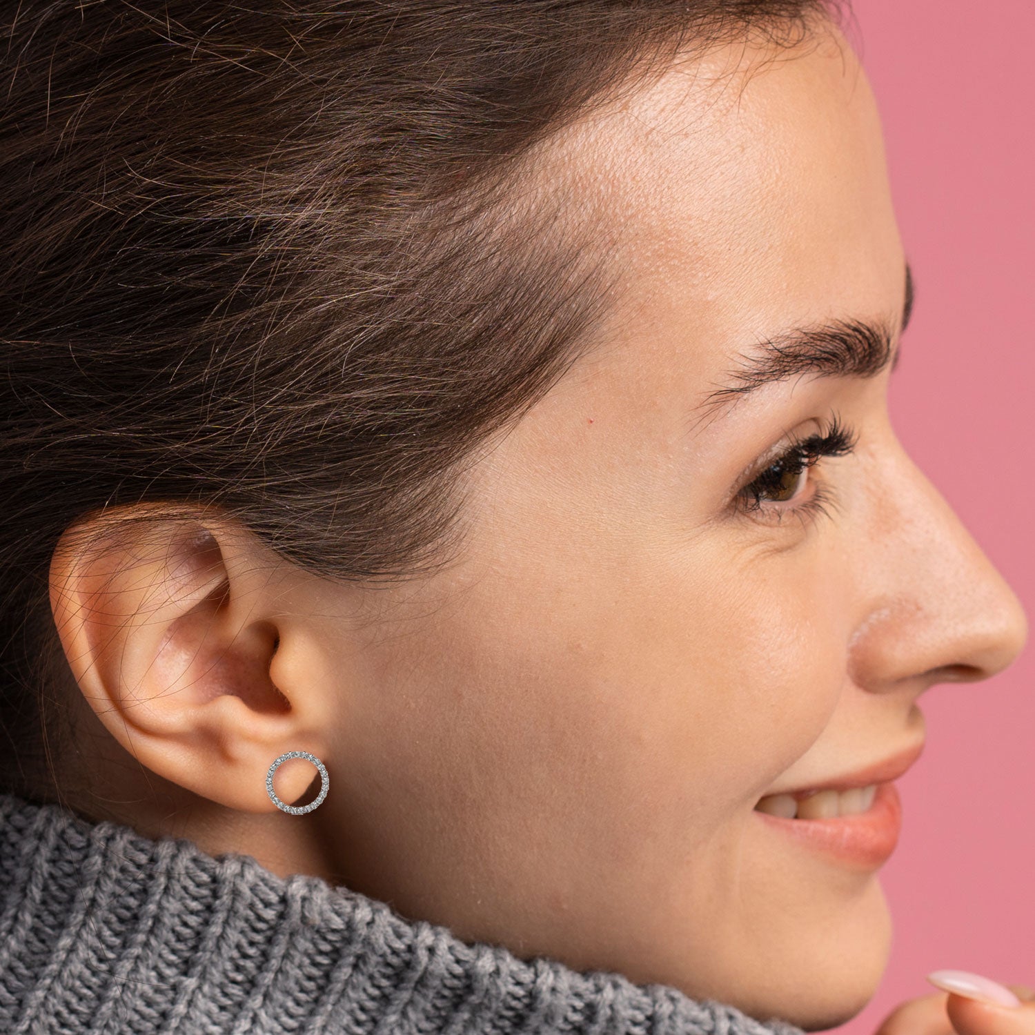 Diamond Circle Studs - Moena