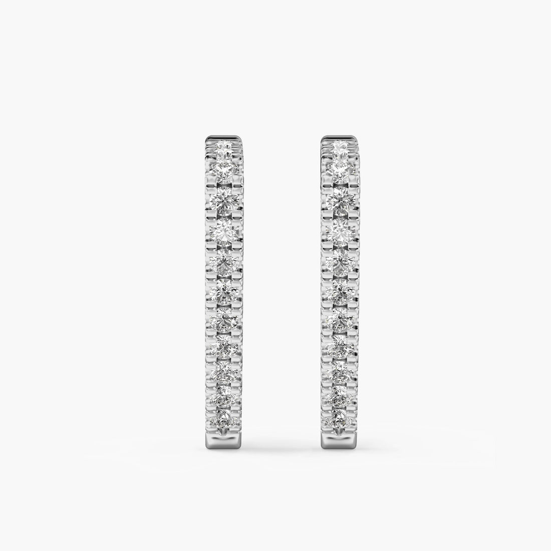 Edge Gleam - Front View in White Gold - Diamond Jewellery by Moena