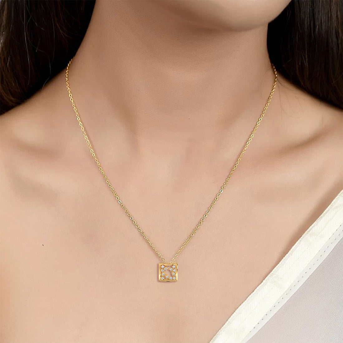 Twilight Square Pendant - Model View in Yellow Gold - Diamond Pendant by Moena